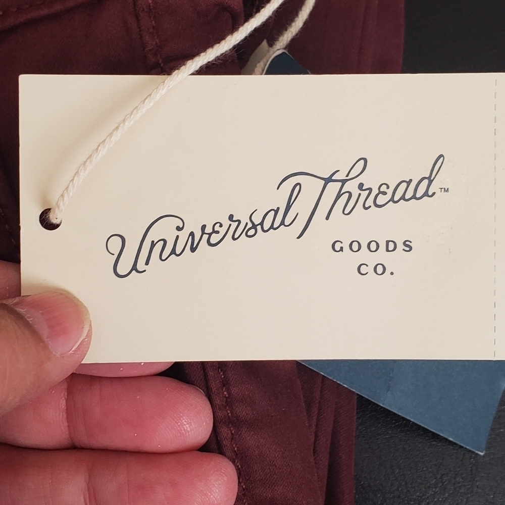 Universal Thread burgundy skinny utility jeans Size 2 - Picture 11 of 11